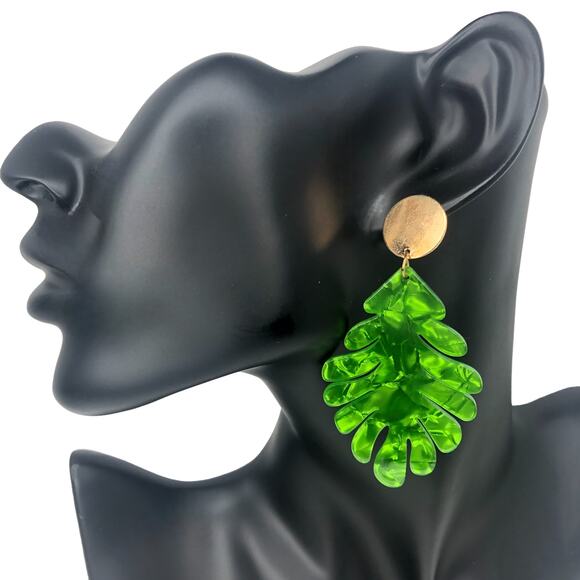 Green Resin Leaf Earrings - Picture 2 of 4